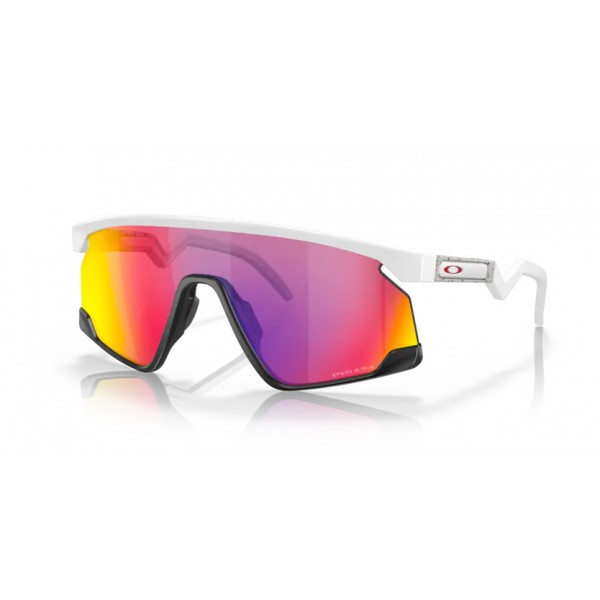 Oakley Bxtr Matte White avec lunettes de route Prizm